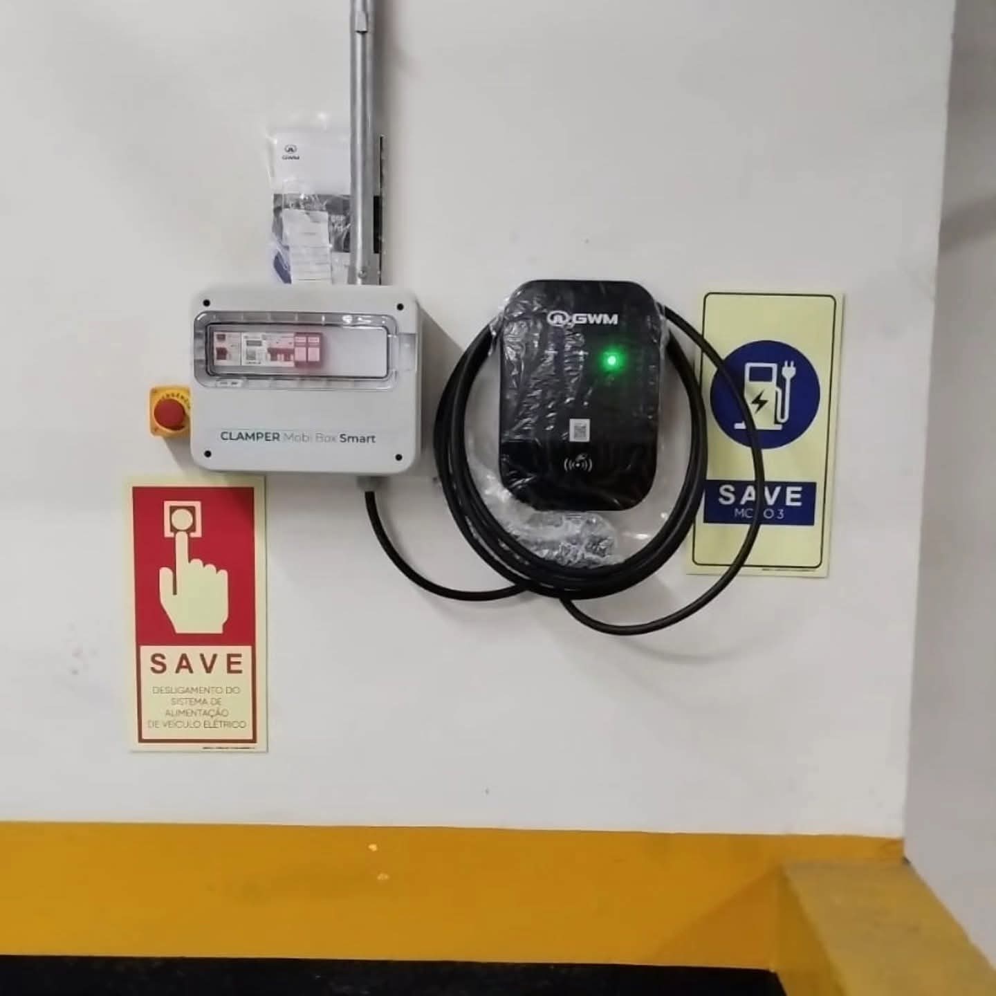 Wallbox GWM instalado com proteção e sinalização